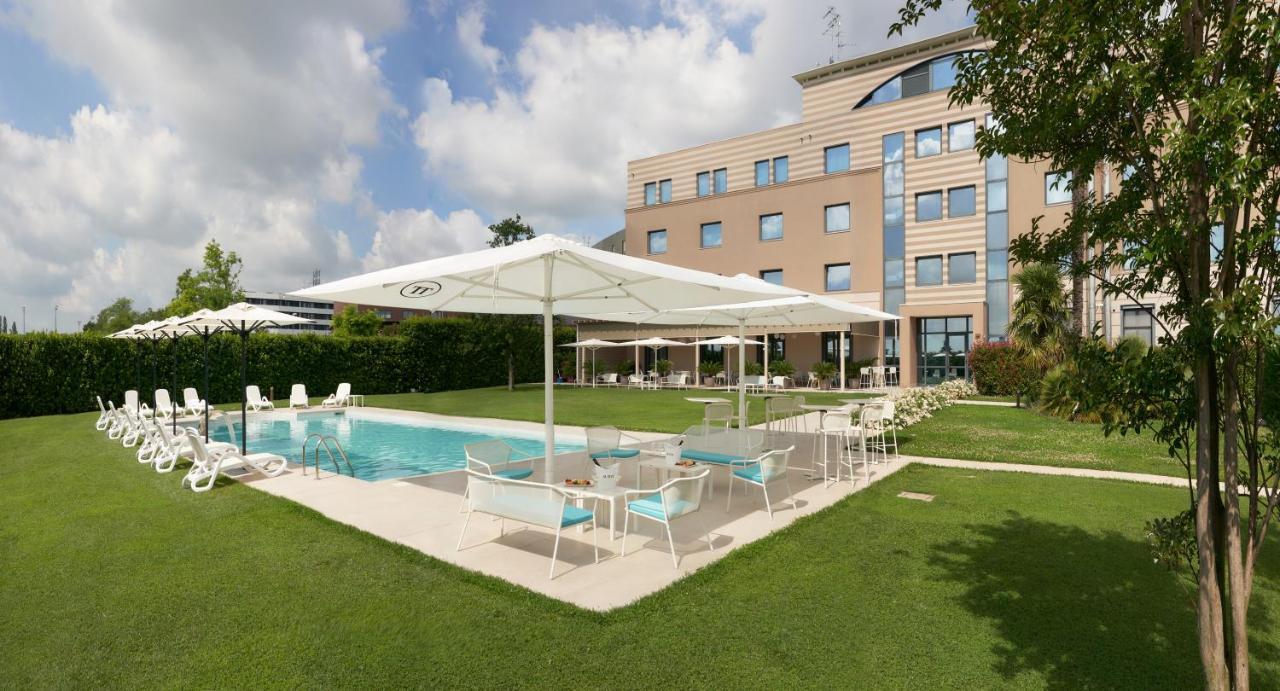 Hotel Omnia Noventa di Piave Eksteriør billede