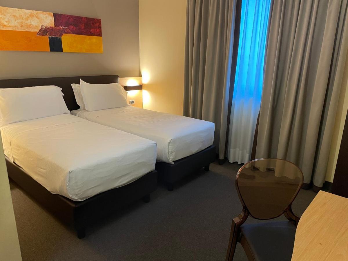 Hotel Omnia Noventa di Piave Eksteriør billede
