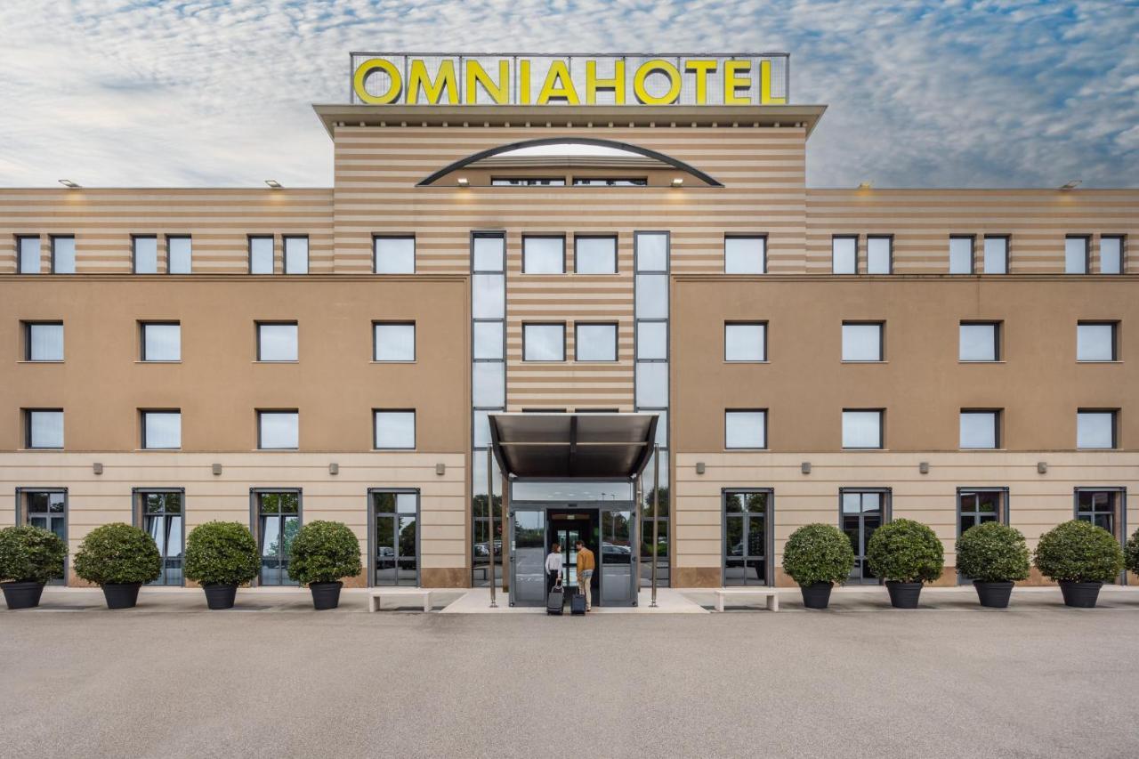 Hotel Omnia Noventa di Piave Eksteriør billede